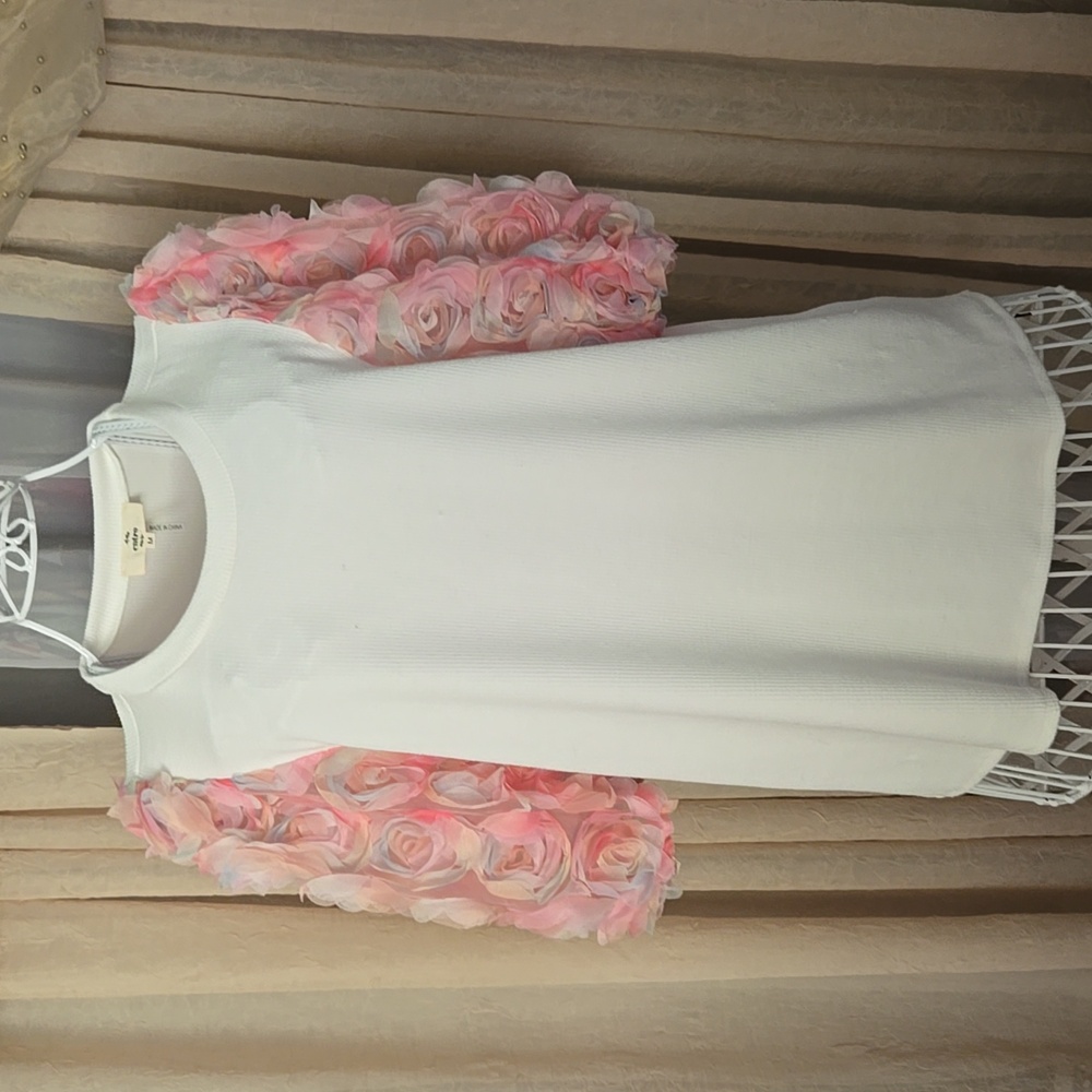 REDUCED! NWOT Etro Cream Floral Puff Sleeve Sweater Top, M